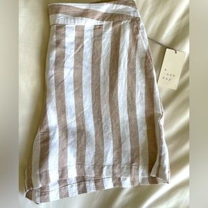 *NEW W/ TAGS* Women’s A New Day Striped Shorts, Size M, Tan & White